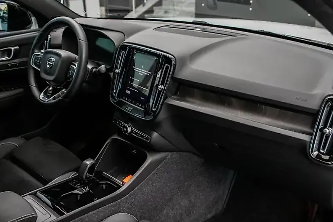 Volvo C40 Recharge - Imagem 16