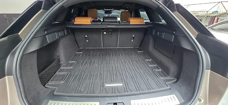 Land Rover Range Rover Velar Plug-in Hybrid - Imagem 14