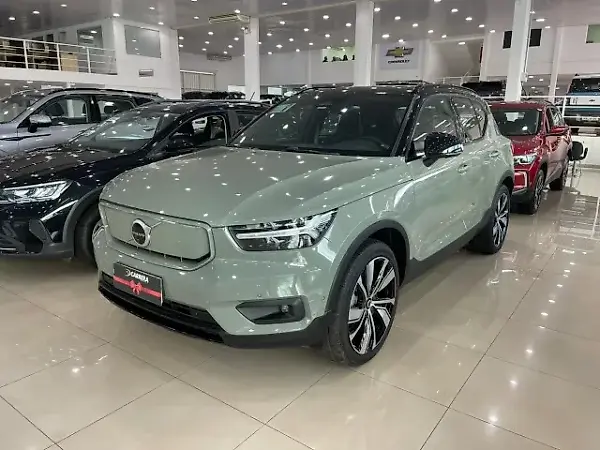 Volvo XC40 Recharge - Imagem 9