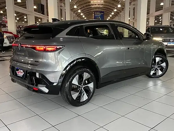 Renault Megane E-tech Electric - Imagem 4