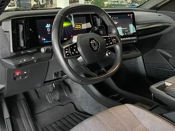 Renault Megane E-tech Electric - Imagem 14