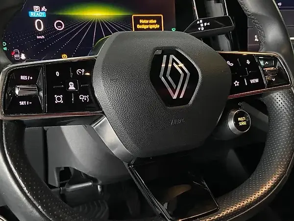 Renault Megane E-tech Electric - Imagem 15
