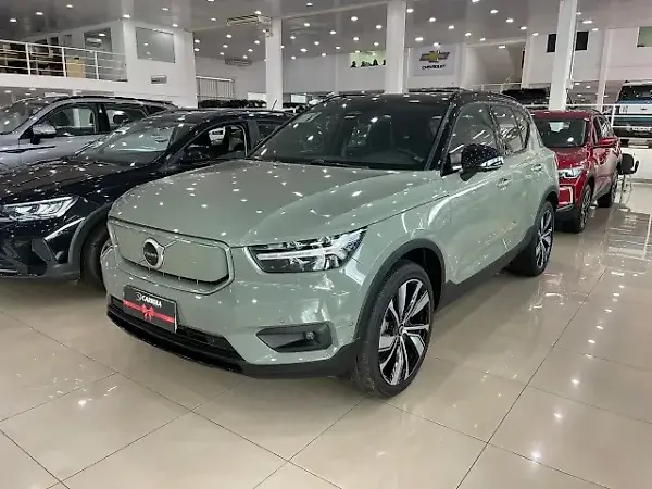 Volvo XC40 Recharge - Imagem 1