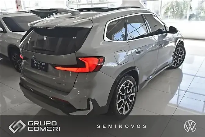 BMW Ix Edrive20 - Imagem 4