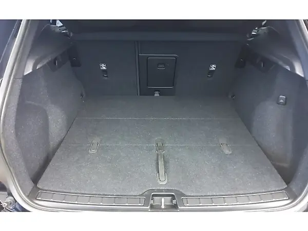 Volvo XC40 Recharge - Imagem 16