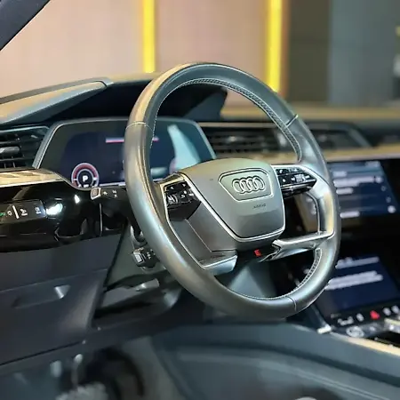Audi E-tron Sportback - Imagem 8