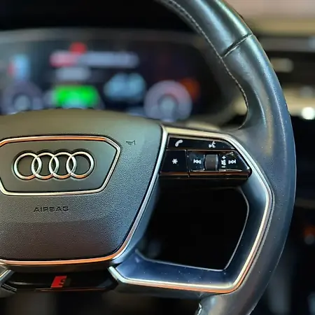 Audi E-tron Sportback - Imagem 16