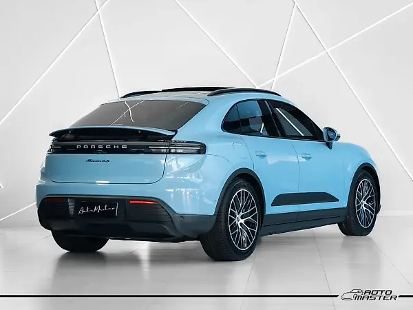 Porsche Taycan - Imagem 2