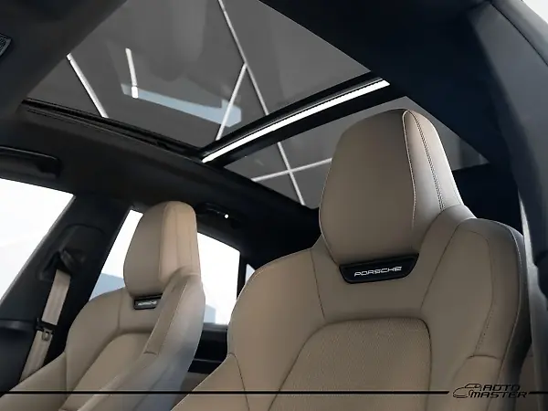Porsche Taycan - Imagem 7