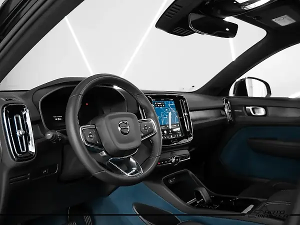 Volvo XC40 Recharge - Imagem 6