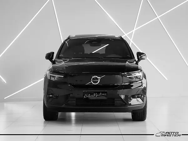 Volvo XC40 Recharge - Imagem 3