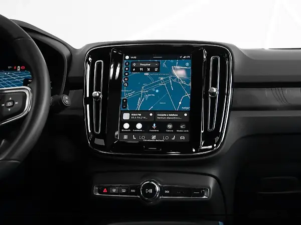 Volvo XC40 Recharge - Imagem 14