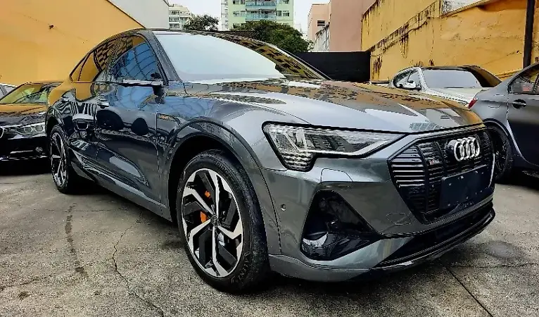Audi E-tron Sportback - Imagem 1