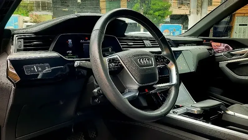 Audi E-tron Sportback - Imagem 5