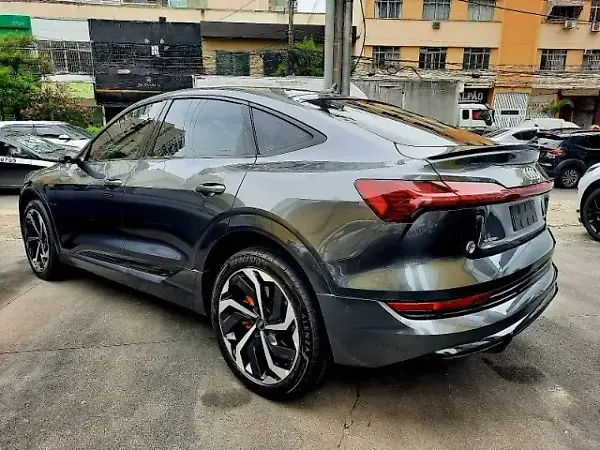 Audi E-tron Sportback - Imagem 3