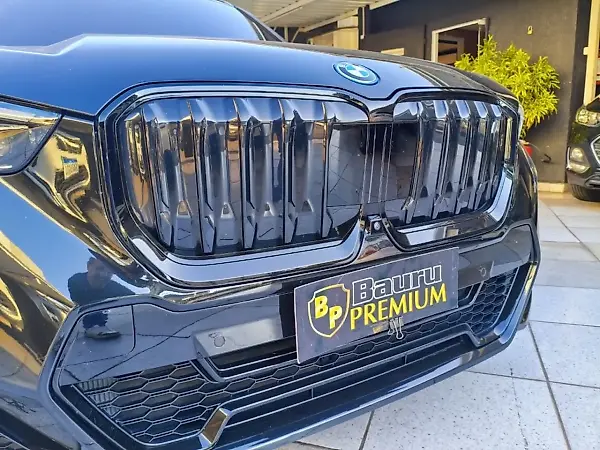 BMW IX1 - Imagem 5