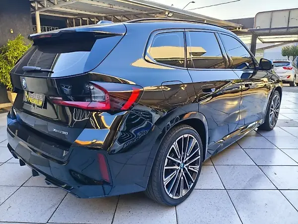 BMW IX1 - Imagem 7