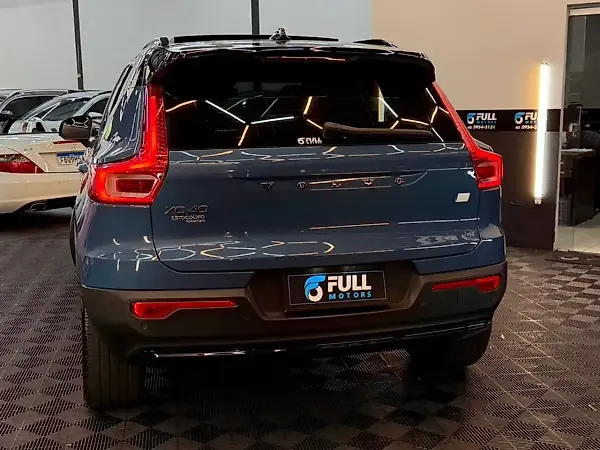 Volvo XC40 Recharge - Imagem 5