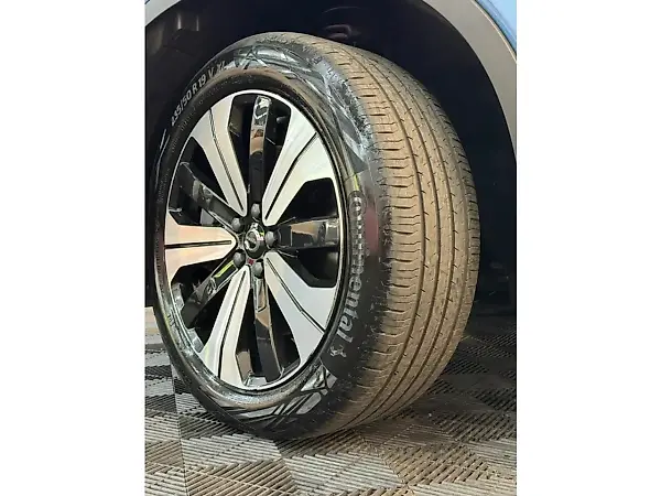 Volvo XC40 Recharge - Imagem 11