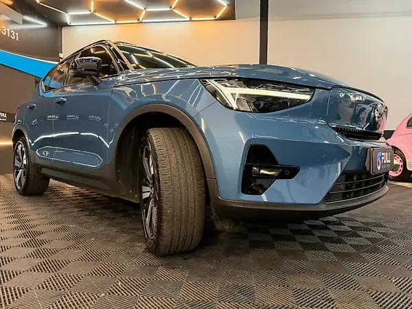 Volvo XC40 Recharge - Imagem 12