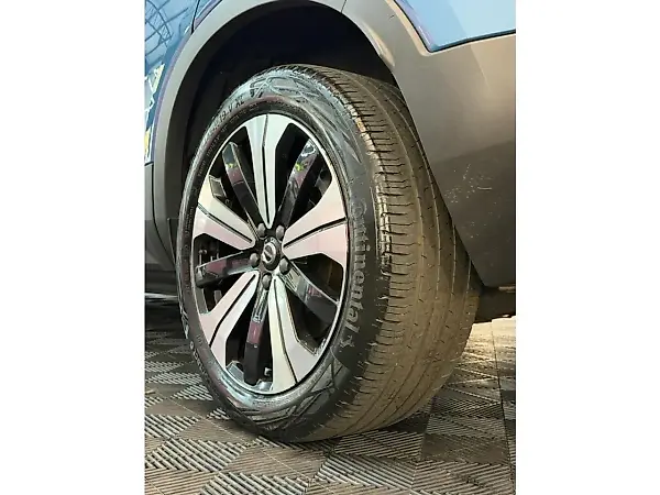 Volvo XC40 Recharge - Imagem 15