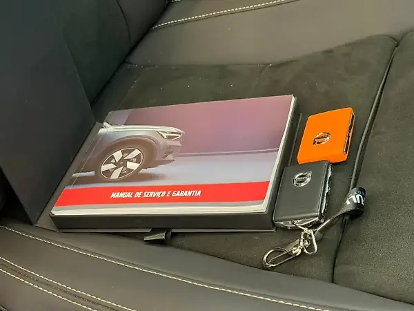 Volvo XC40 Recharge - Imagem 16