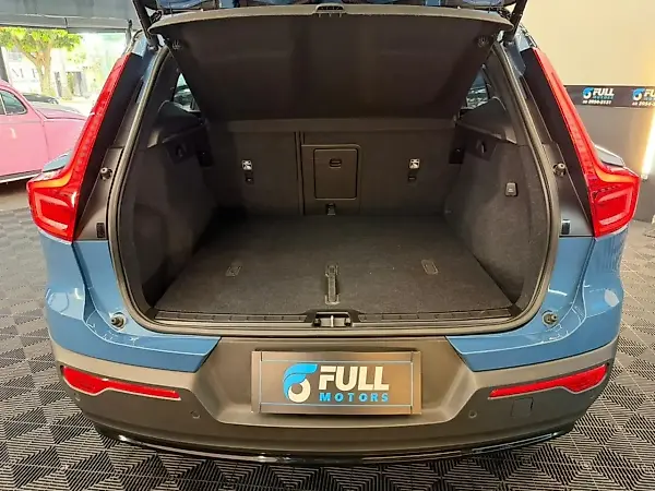 Volvo XC40 Recharge - Imagem 18