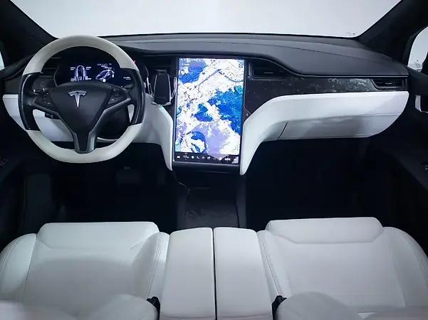 Tesla Model X - Imagem 6