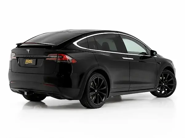 Tesla Model X - Imagem 2