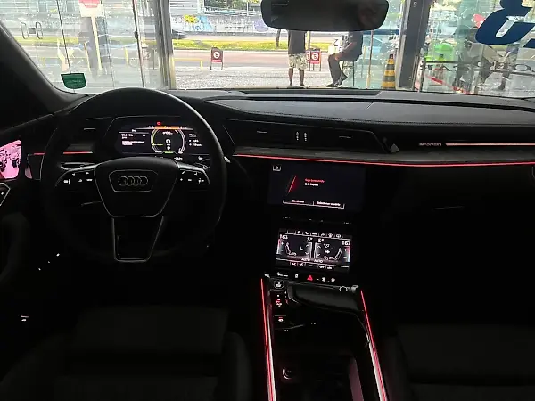 Audi E-tron - Imagem 10