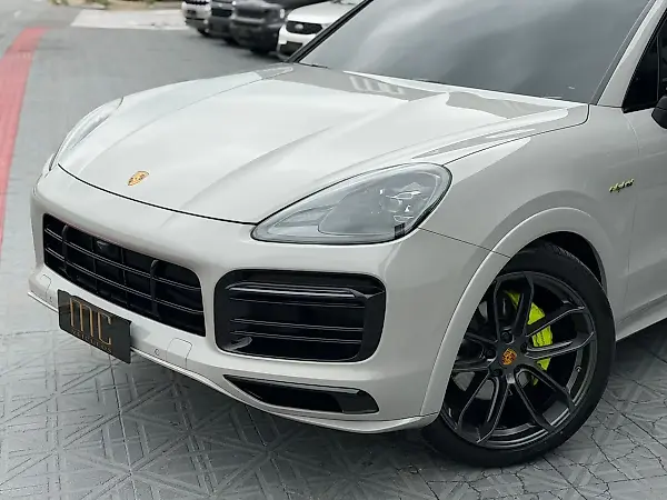 Porsche Cayenne S E-hybrid - Imagem 3