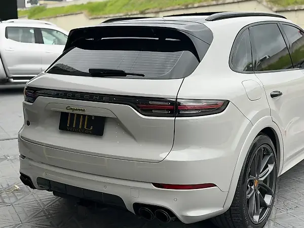 Porsche Cayenne S E-hybrid - Imagem 9