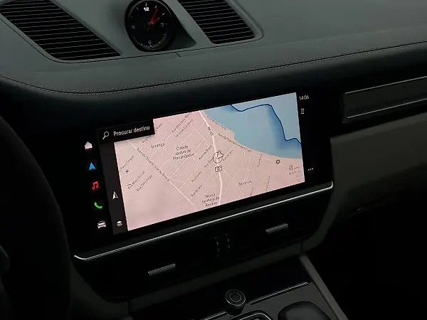 Porsche Cayenne S E-hybrid - Imagem 15