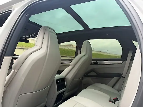 Porsche Cayenne S E-hybrid - Imagem 16