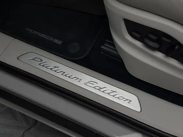 Porsche Cayenne S E-hybrid - Imagem 13
