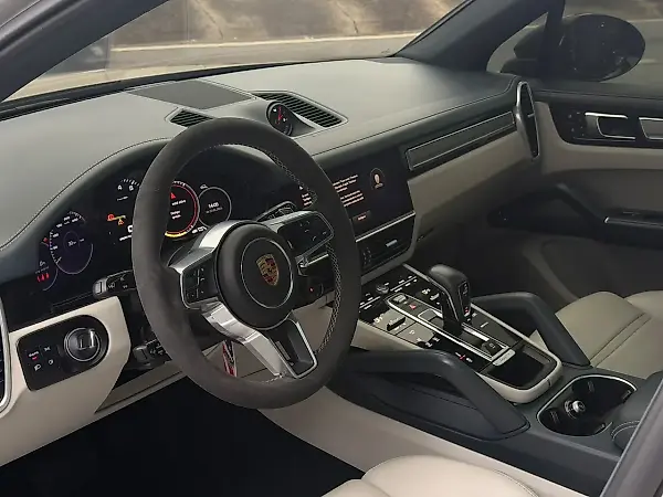 Porsche Cayenne S E-hybrid - Imagem 15
