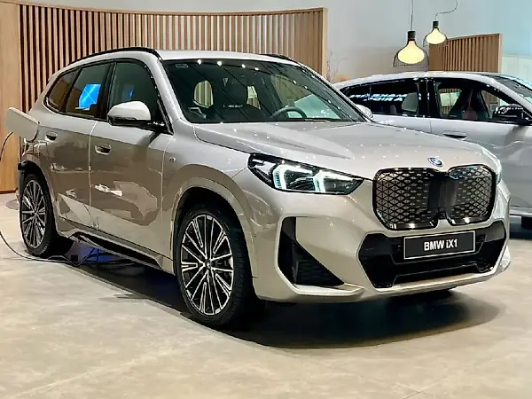 BMW IX1 - Imagem 1