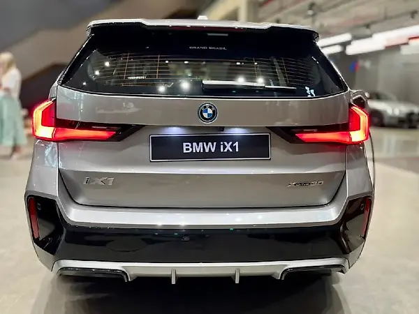 BMW IX1 - Imagem 5