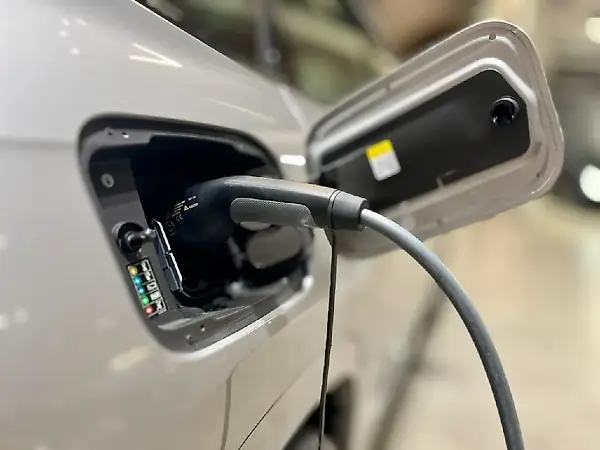 BMW IX1 - Imagem 14