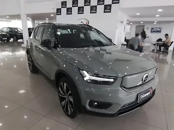 Volvo XC40 Recharge - Imagem 1