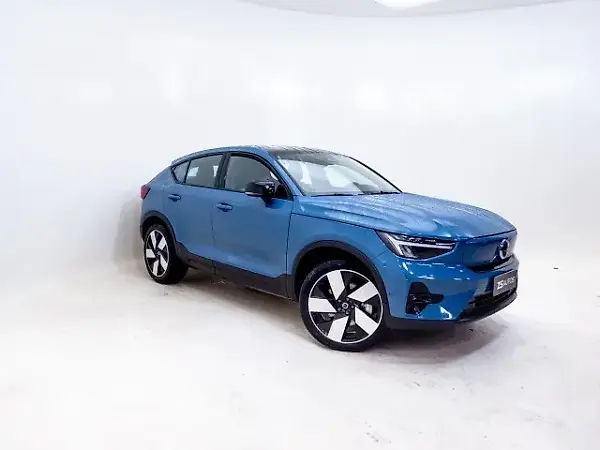 Volvo EX40 - Imagem 1