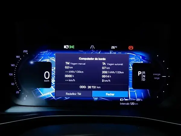 Volvo EX40 - Imagem 4