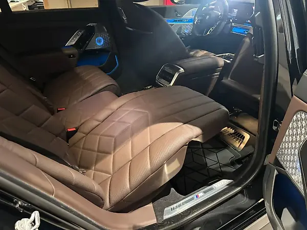 BMW IX3 - Imagem 8