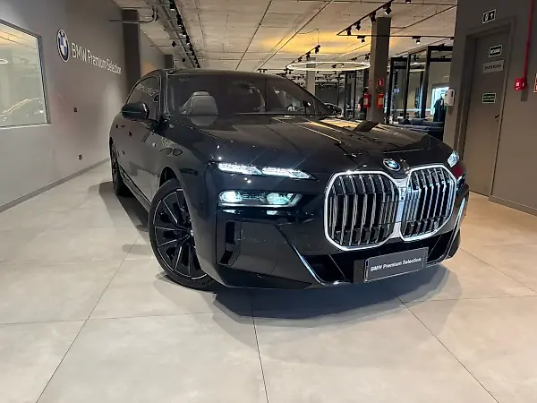 BMW IX3 - Imagem 19