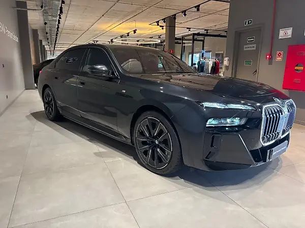 BMW IX3 - Imagem 17