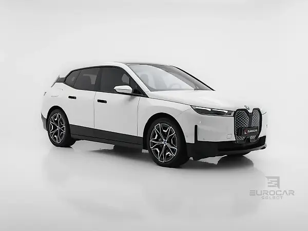 BMW Ix - Imagem 3