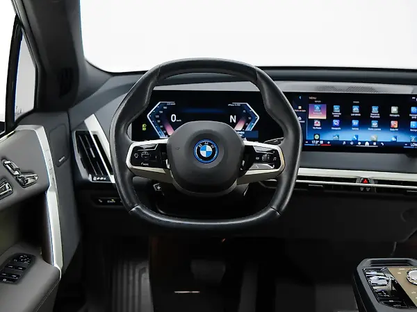 BMW Ix - Imagem 10