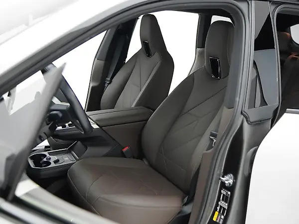 BMW Ix - Imagem 13