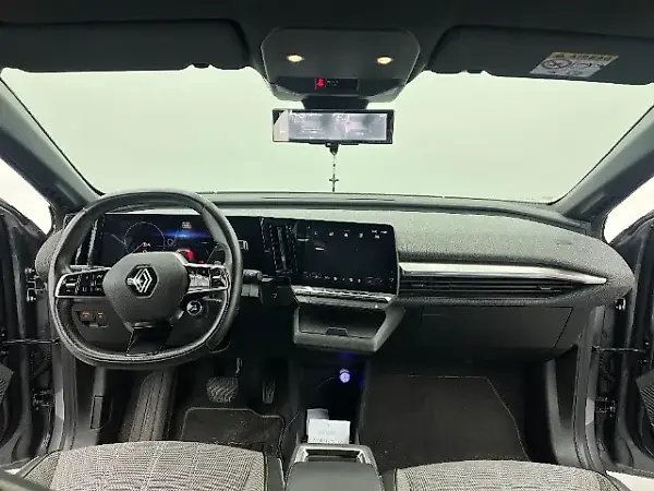 Renault Megane E-tech Electric - Imagem 8