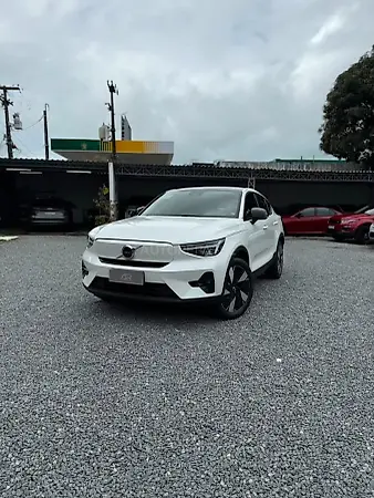 Volvo C40 Recharge - Imagem 1